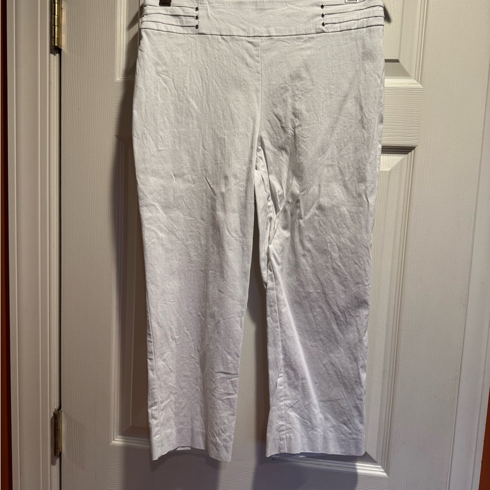 JM Collection White Crop Pants Sz M